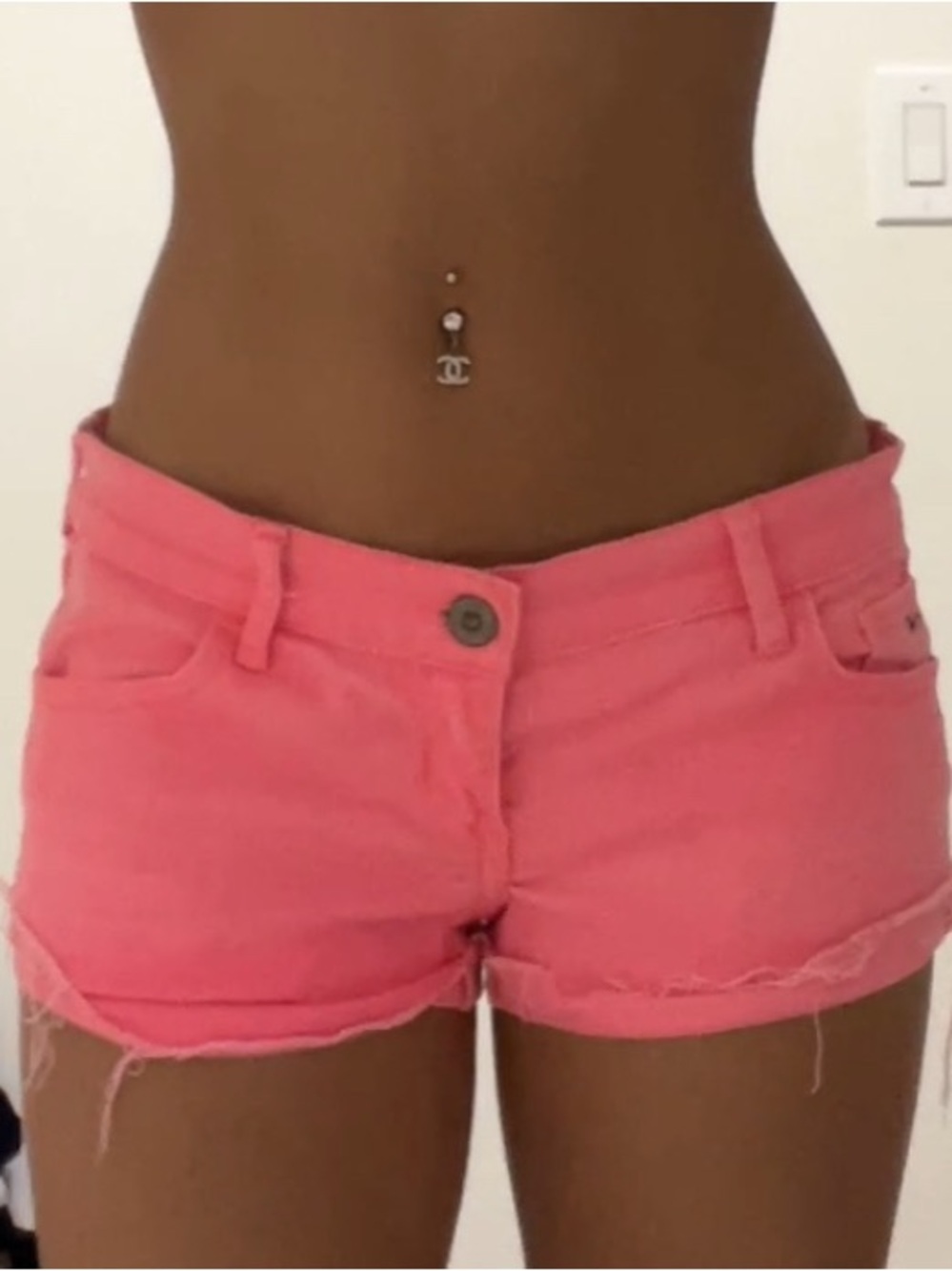 NEW Y2K rare 14G cubic zirconia luxury belly ring made of surgical steel 🤩🩷